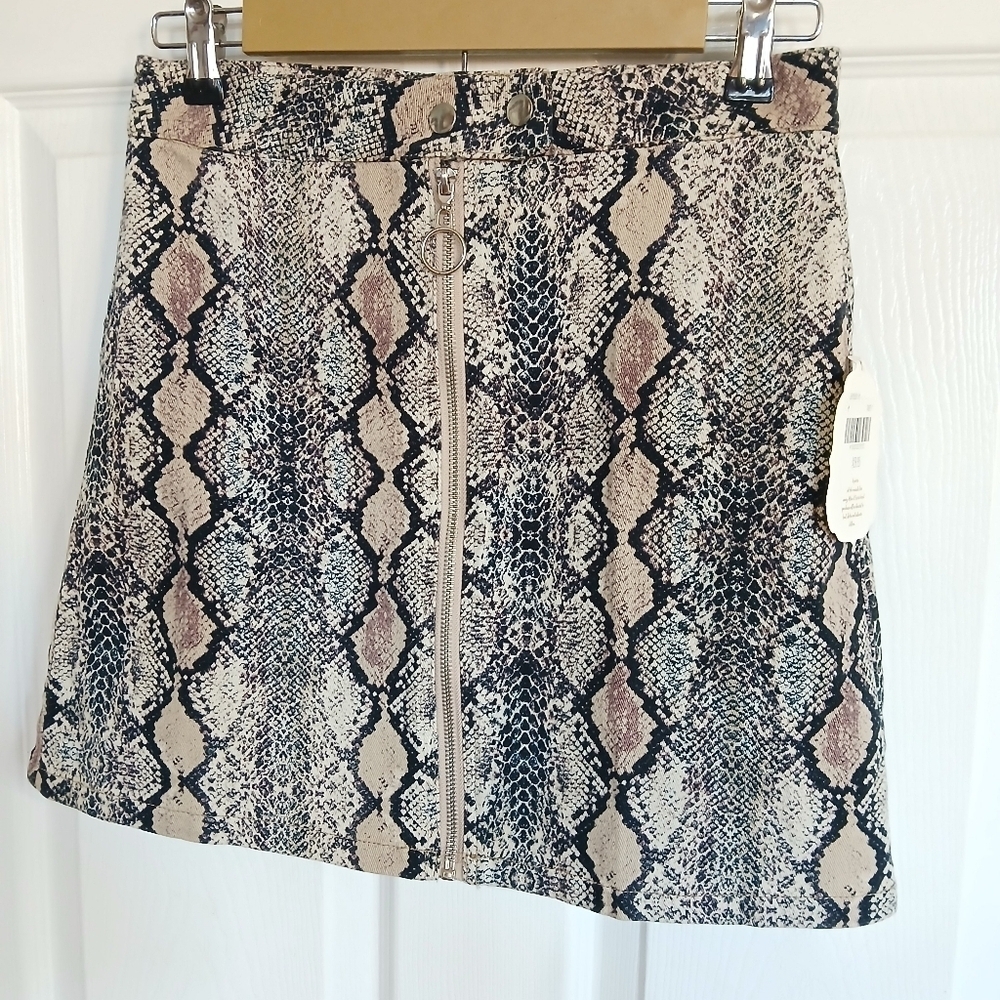 Altar'd State Snakeskin Zip Front  Mini Skirt Y2K Whimsigoth Punk Rock NWT Med